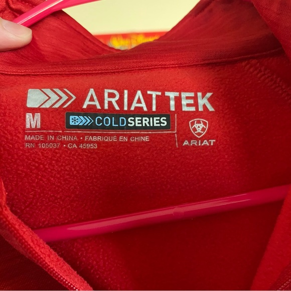 Ariat Women's Bold Red Zip-Up Pullover - Size medium Ariat Tek Cold Series - Picture 3 of 3